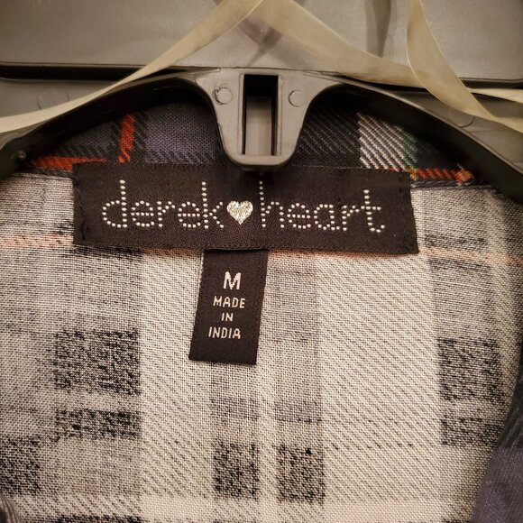 Derek Heart Plaid Dress - Picture 3 of 8